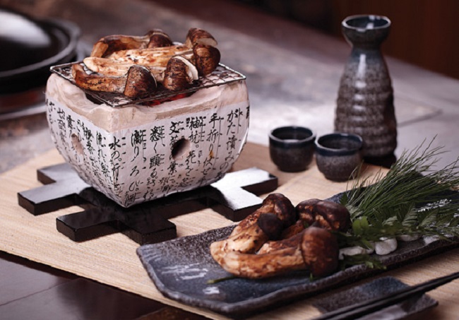 Matsutake không chỉ là loại nấm được người dân Nhật Bản “mê mẩn” mà còn nổi tiếng trên toàn thế giới.
