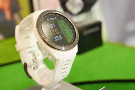 Garmin giới thiệu đồng hồ thông minh Approach S70 cho golf thủ