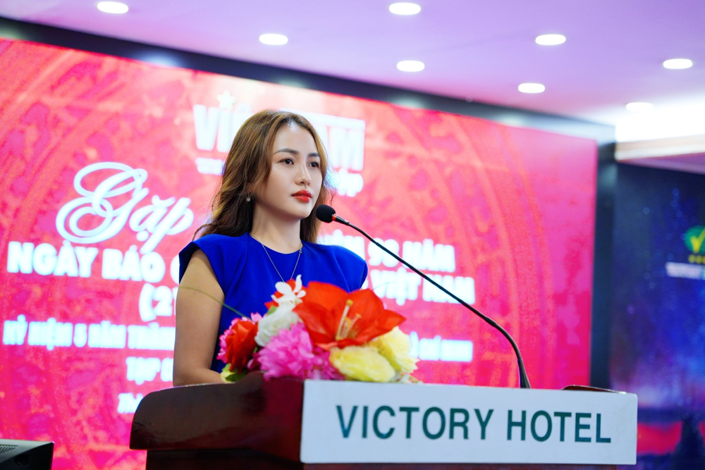 Lê Thị Kim Oanh – Người phụ nữ vì sự nghiệp “ươm hoa rèn ngọc” cho các nữ doanh nhân tài ba - 1