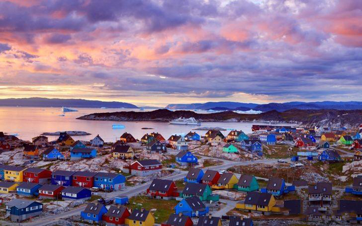 Migdal là một ngôi làng nằm ở đảo quốc Greenland, nổi tiếng với cảnh quan băng tuyết và núi đá lửa.
