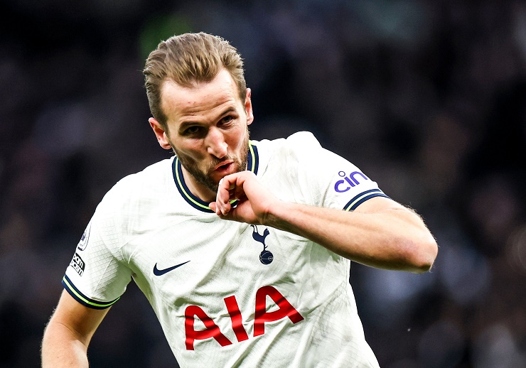 Bayern Munich cũng đang đàm phán chiêu mộ Kane