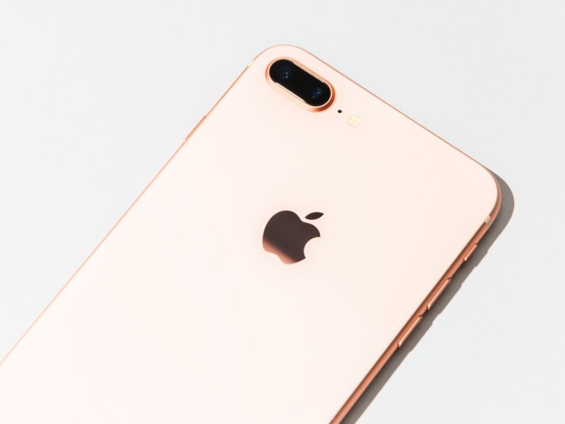 6 iPhone cũ vẫn đáng mua năm 2023 - 1