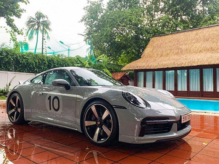 Cận cảnh Porsche 911 Sport Classic của ông trùm Cà phê Trung Nguyên - 2