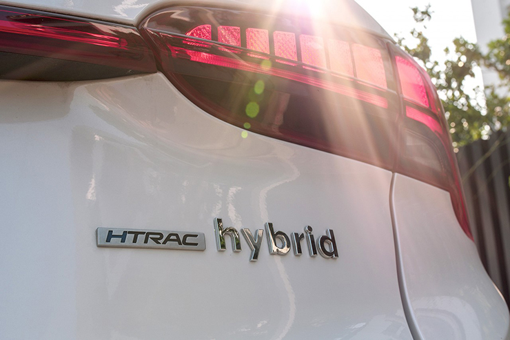 Ra mắt Hyundai SantaFe dùng động cơ lai Hybrid, giá hơn 1,45 tỷ đồng - 5