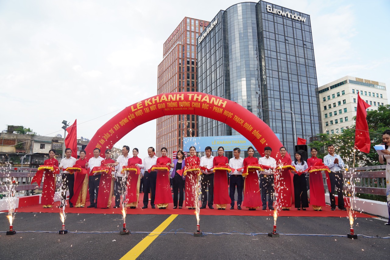 Lễ khánh thành dự án&nbsp;xây dựng cầu vượt nút giao giao thông đường Chùa Bộc - Phạm Ngọc Thạch