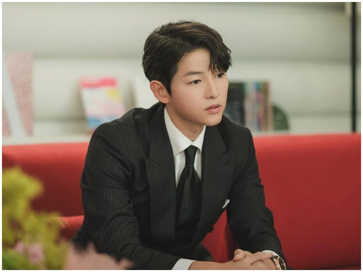 Song Joong Ki xuất hiện chớp nhoáng trong bộ phim đình đám đã gây bão MXH.