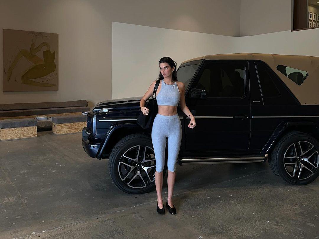  Kendall Jenner chăm chỉ tập luyện để giữ body đẹp.