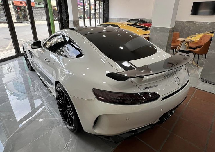 Qua Vũ "chốt đơn" Mercedes-AMG GT R hơn 11 tỷ đồng chỉ sau vài phút xem xe - 5