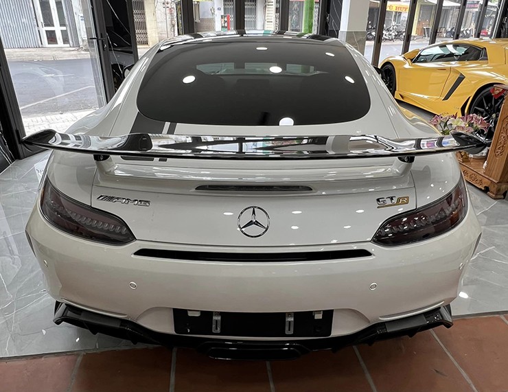 Qua Vũ "chốt đơn" Mercedes-AMG GT R hơn 11 tỷ đồng chỉ sau vài phút xem xe - 4