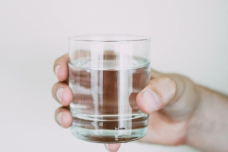 Ba nguyên tắc uống nước trong tiết trời nóng bức
