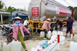 Tỉnh đầu tiên ở miền Tây công bố hạn mặn, thiếu nước khẩn cấp