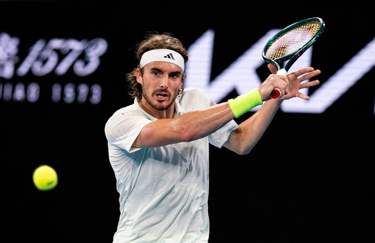 Mùa giải đất nện là cơ hội để Tsitsipas trở lại top 10 thế giới