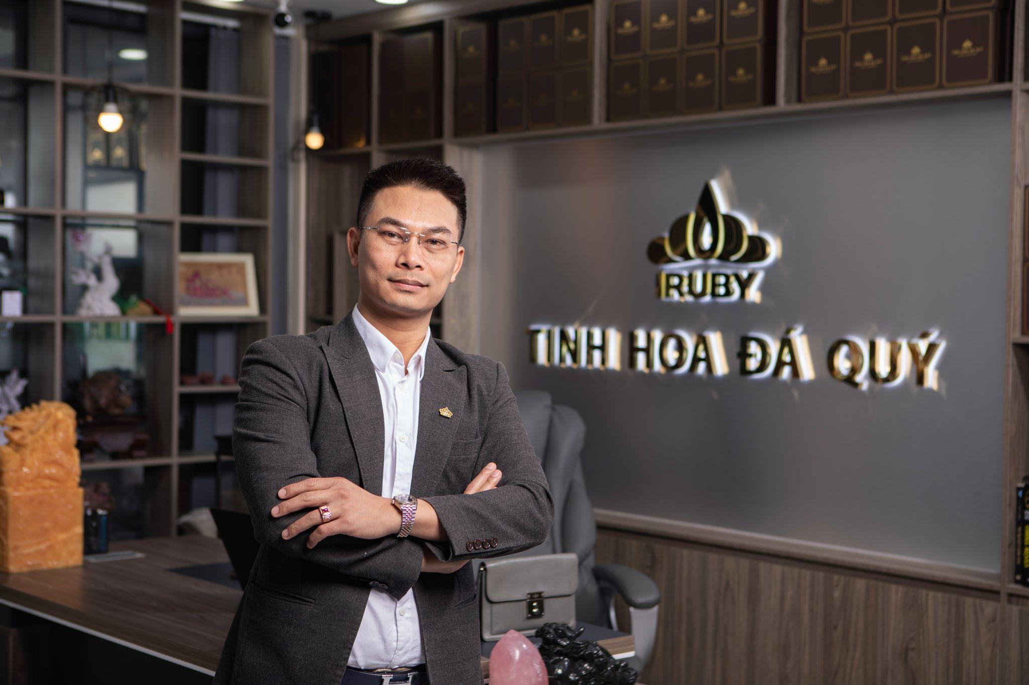 Anh Nguyễn Ngọc Tú hiện đang giữ rất nhiều vị trí quan trọng trong lĩnh vực mình đang kinh doanh.