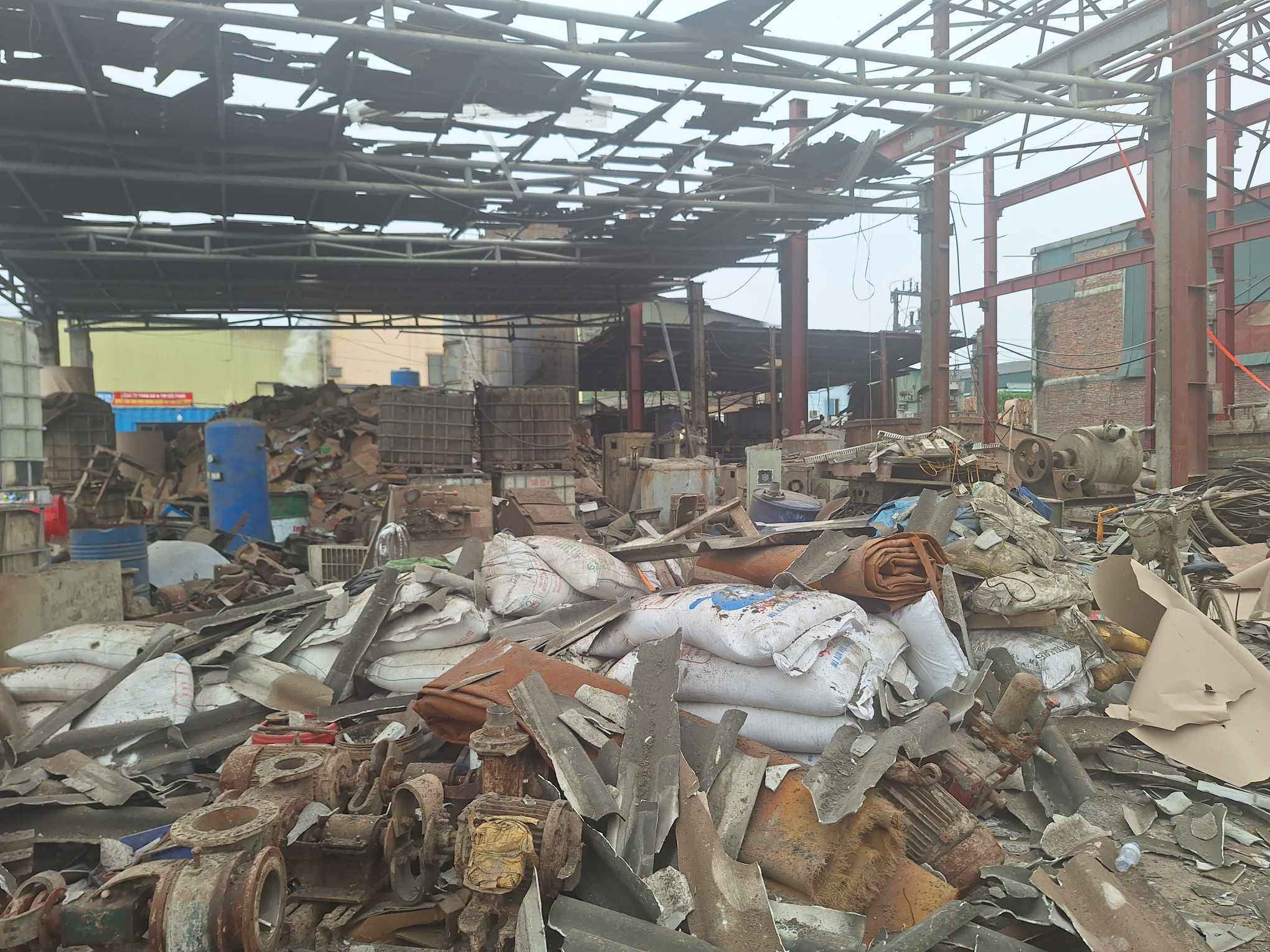 Bắc Ninh thông tin vụ nổ ở nhà máy giấy, 3 người thương vong - 4