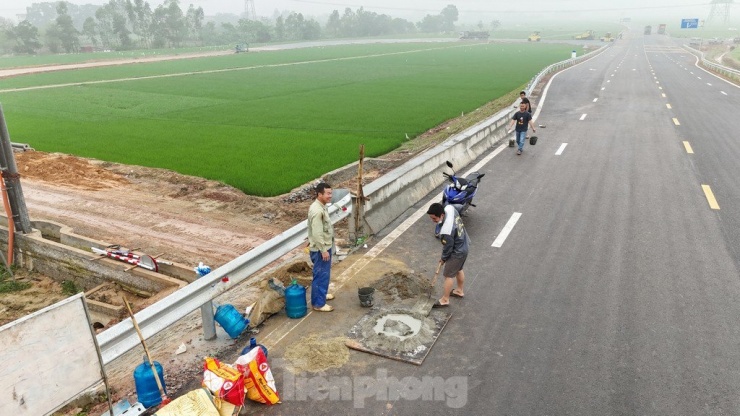 Tuyến đường gần 200 tỷ đồng kết nối vùng Thủ đô Hà Nội - Bắc Giang sẵn sàng trước ngày thông xe - 4