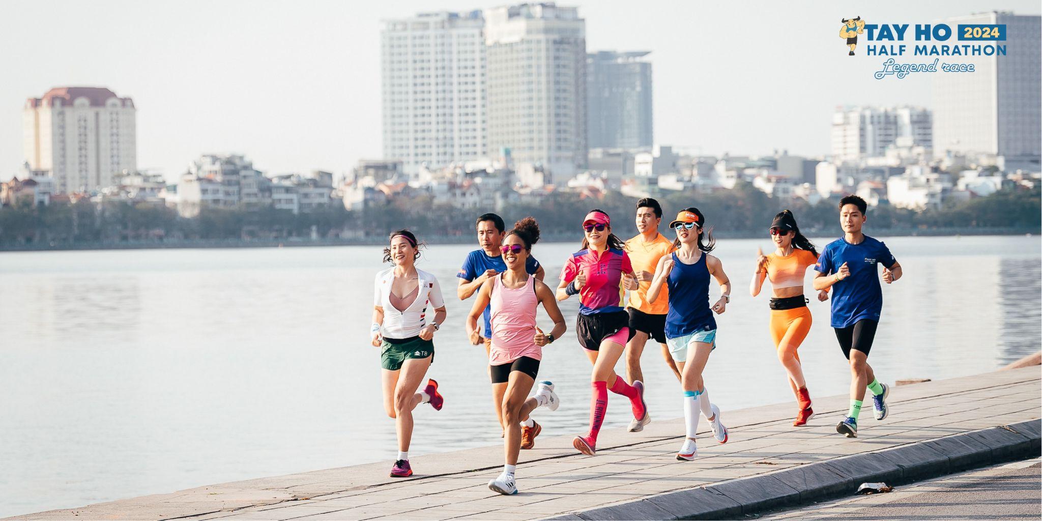 Chân chạy Hứa Thuận Long hứa hẹn tiếp tục bứt phá Tay Ho Half Marathon 2024 - 2