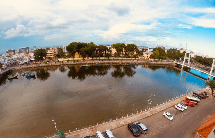 Sông Cà Ty, nơi ông Huỳnh Phú Tân cho rằng có "kho báu" 3 tấn vàng. Ảnh PN.