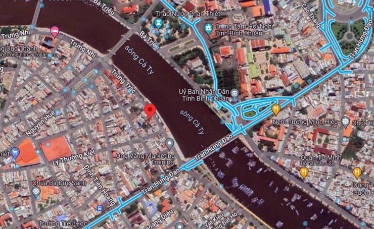 Sông Cà Ty chảy giữa lòng TP Phan Thiết nơi ông Huỳnh Phú Tân xin phép khai thác "kho báu". Ảnh GOOGLE MAP.