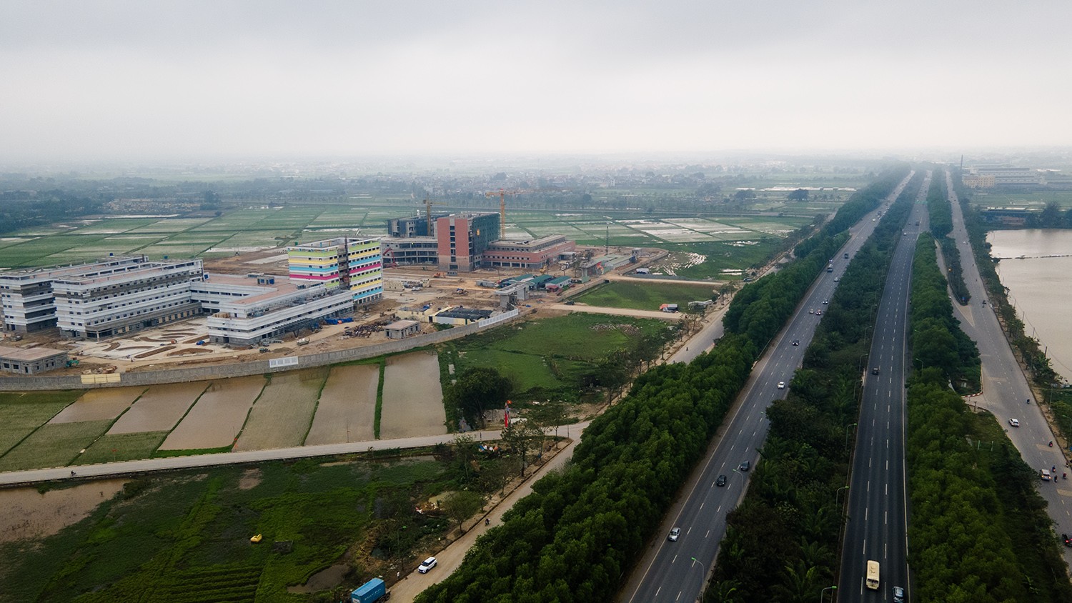 Bệnh viện Phụ sản Trung ương cơ sở 2 và Bệnh viện Nhi Trung ương cơ sở 2 được khởi công từ tháng 2/2023 tại thôn Ngọc Than, xã Ngọc Mỹ, huyện Quốc Oai, Hà Nội, tiếp giáp Đại lộ Thăng Long, gần quốc lộ 21A, tỉnh lộ 80, 81.