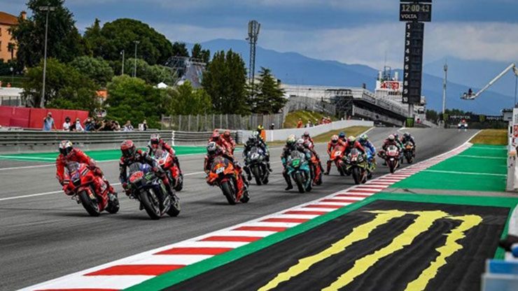 Đua xe thế giới: Các đường đua đang “gánh” cả F1 và MotoGP - 4