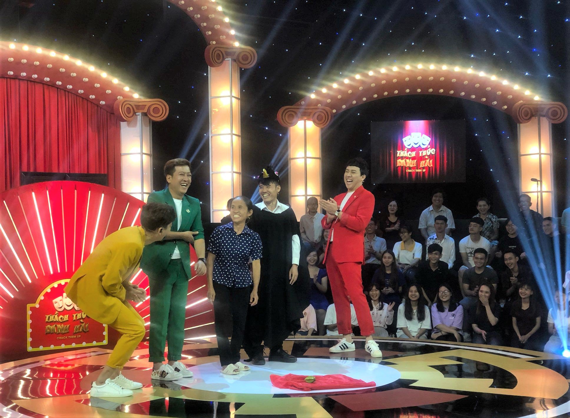 Hiện tượng mạng gây tranh cãi khi tham gia gameshow truyền hình - 2