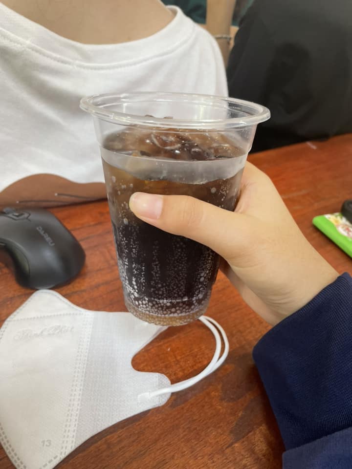 Những ly nước giải khát giữa trưa nắng. Ảnh: Cộng đồng sinh viên ĐH Nông Lâm TP HCM