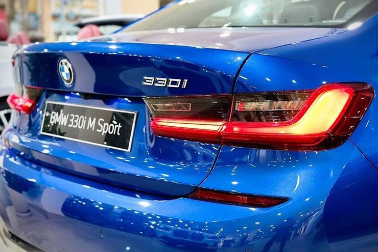 BMW giảm giá sâu cho xe 330i M Sport VIN 2022, giá bán từ 1,4 tỷ đồng - 3