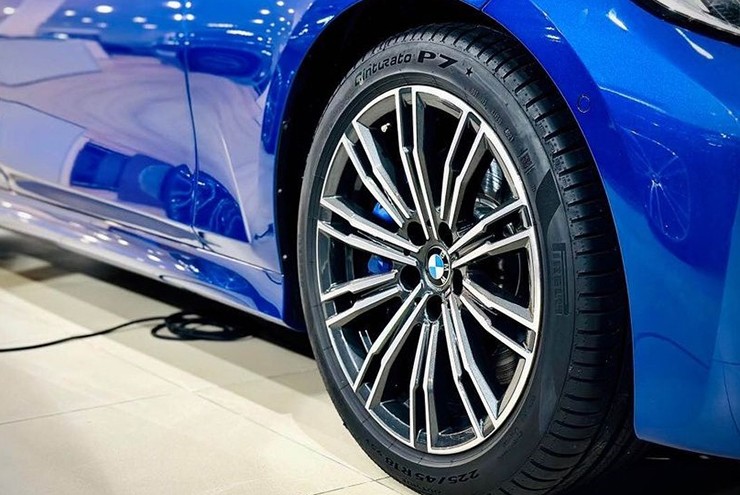 BMW giảm giá sâu cho xe 330i M Sport VIN 2022, giá bán từ 1,4 tỷ đồng - 5