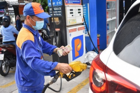 Giá xăng dầu hôm nay 14/4: Quay đầu giảm sau hai tuần tăng liên tiếp
