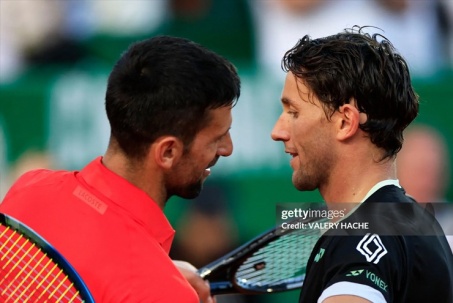 Djokovic thất vọng vì thua đau ở Monte Carlo, Ruud phấn khích khi hóa giải nỗi ám ảnh