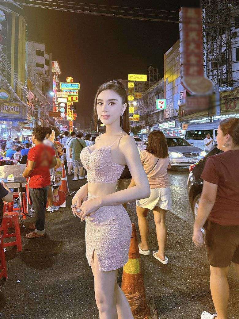 Lâm Khánh Chi diện quần ngắn cũn vi vu đất Thái, khoe chân dài, body nuột như thiếu nữ - 6