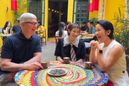 Mỹ Linh và con gái nói chuyện gì với CEO Apple trong 30 phút?