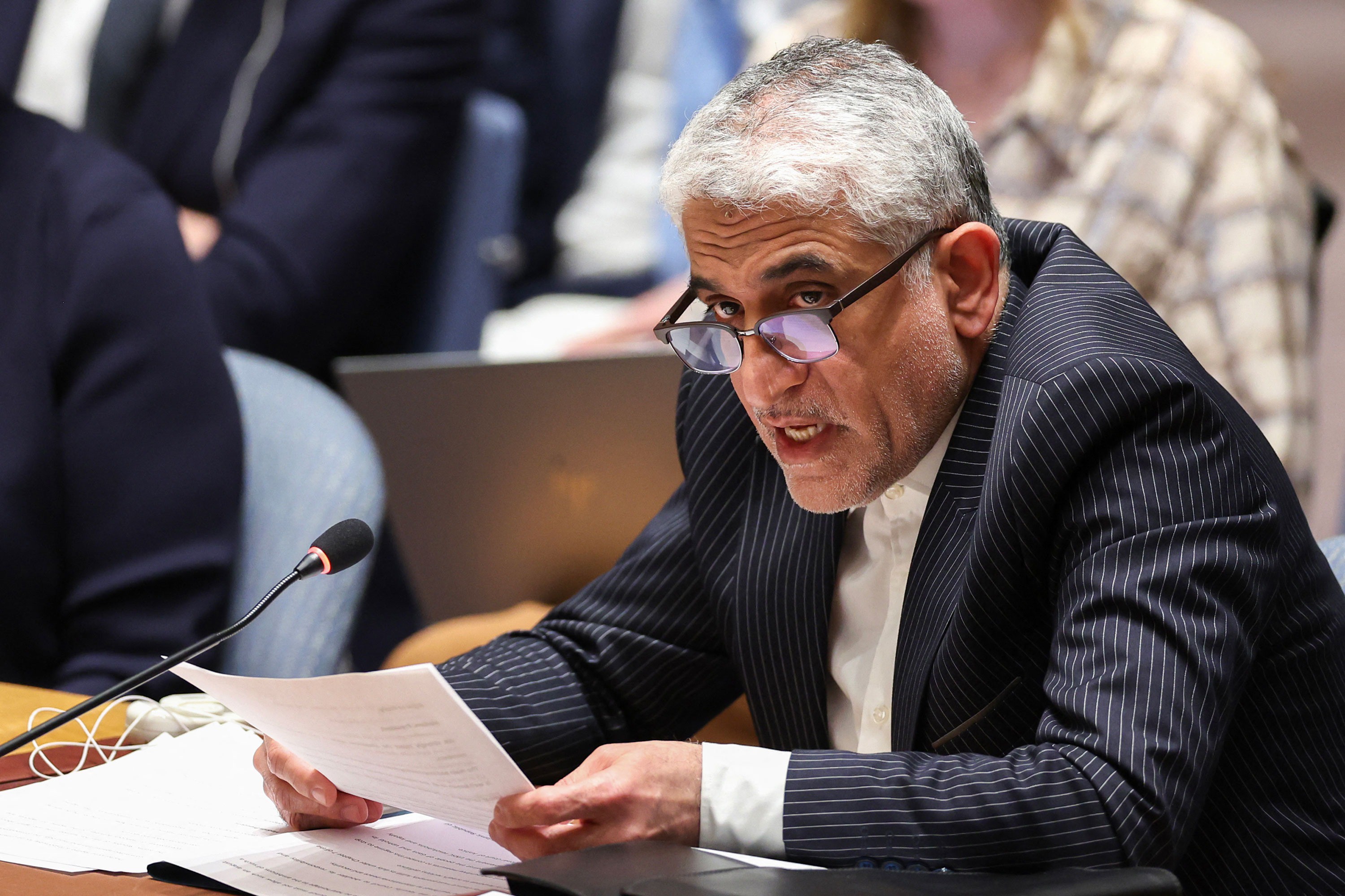 Đại sứ Iran Amir Saeid Iravani phát biểu trong phiên họp ngày 14/4. Ảnh: Getty