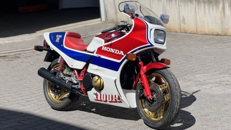 Honda CB1100R. Ảnh: Honda.