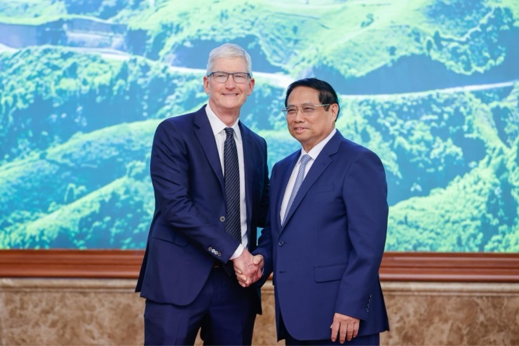 Tim Cook gặp Thủ tướng, thăm trường học tại Việt Nam - 8