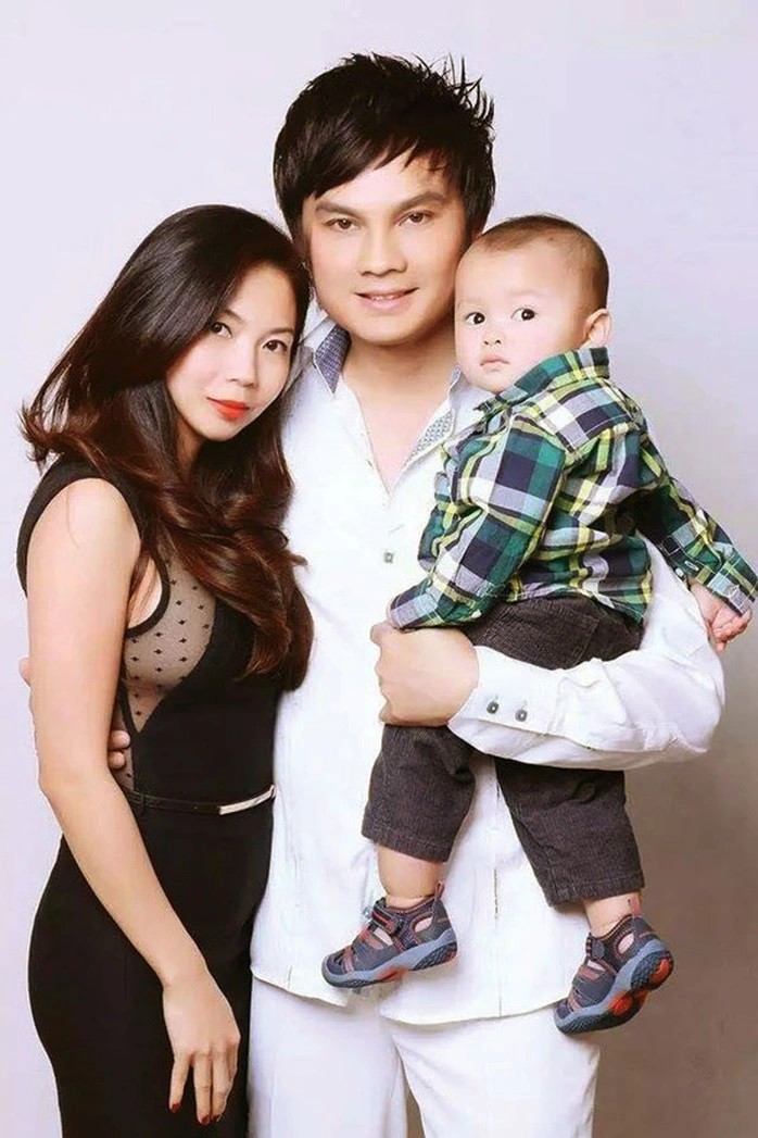 Hình ảnh hiếm hoi của Kim Tiểu Long và vợ Việt kiều.