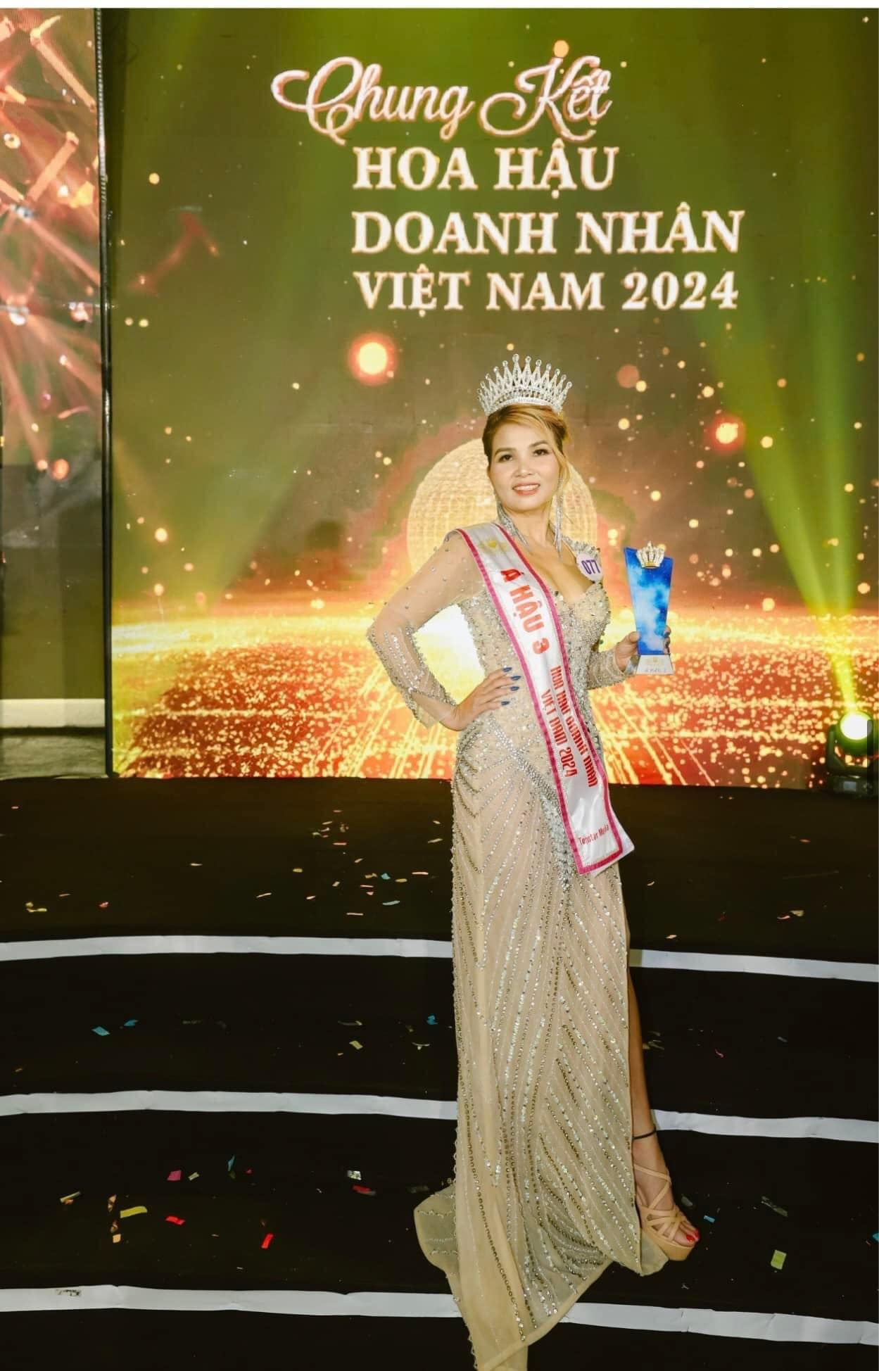 Nữ doanh nhân đến từ Hội An đạt giải Á hậu 3 Hoa hậu Doanh nhân Việt Nam 2024 là ai? - 2