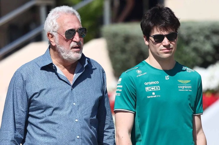 Lance Stroll (phải) đang là tay đua cho đội mà bố cậu, ông Lawrence (trái) là chủ sở hữu