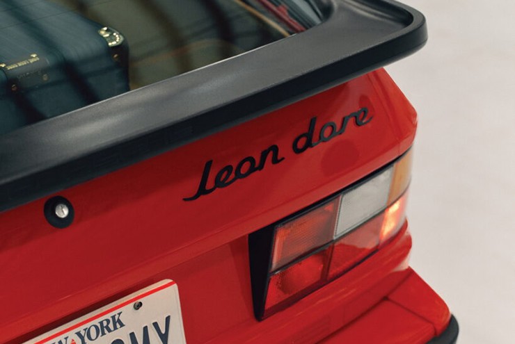 Hãng xe độ Aime Leon Dore phục chế xe cổ Porsche 944 Turbo - 7