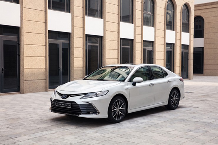 Toyota Camry car price listed in April 2024, from 1,105 billion VND - 4
