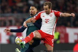 Video soccer Bayern Munich - Arsenal: Thế trận nghiêm ngặt, vỡ òa phút 63 (Cúp C1)