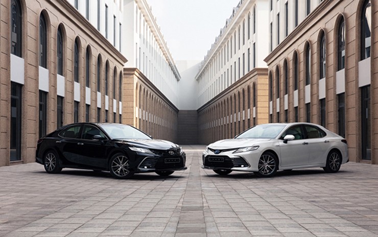 Toyota Camry car price listed in April 2024, from 1,105 billion VND - 1