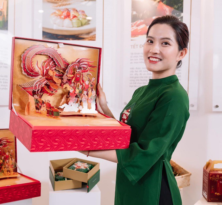 Những chiếc bánh chưng "biết kể chuyện" đầu tiên tại Việt Nam được chị Hoài cung cấp ra thị trường những năm gần đây.