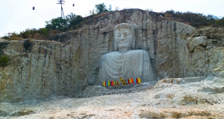 Nhiều du khách đến An Giang nhưng vẫn chưa biết nơi đây có tượng Phật khổng lồ.