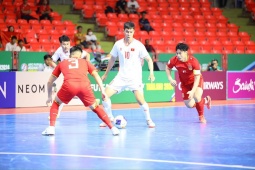 Trực tiếp futsal ĐT Việt Nam - ĐT Trung Quốc: Gia Hưng mở tỷ số từ cú sút 10m (Futsal châu Á)