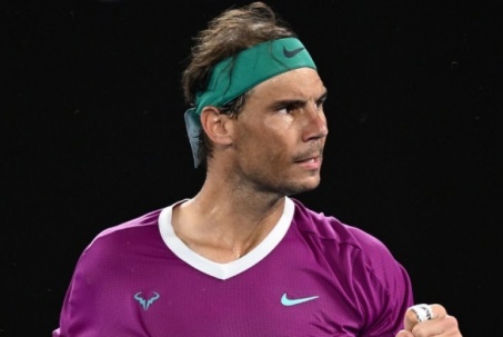 Vượt "2 kẻ thù" của việc nghiệp, Nadal nỗ lực cho tới nằm trong bên trên Roland Garros