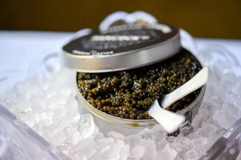 Chàng sành ăn, muốn ghi điểm trong buổi hẹn đầu nên biết về trứng cá caviar - 3