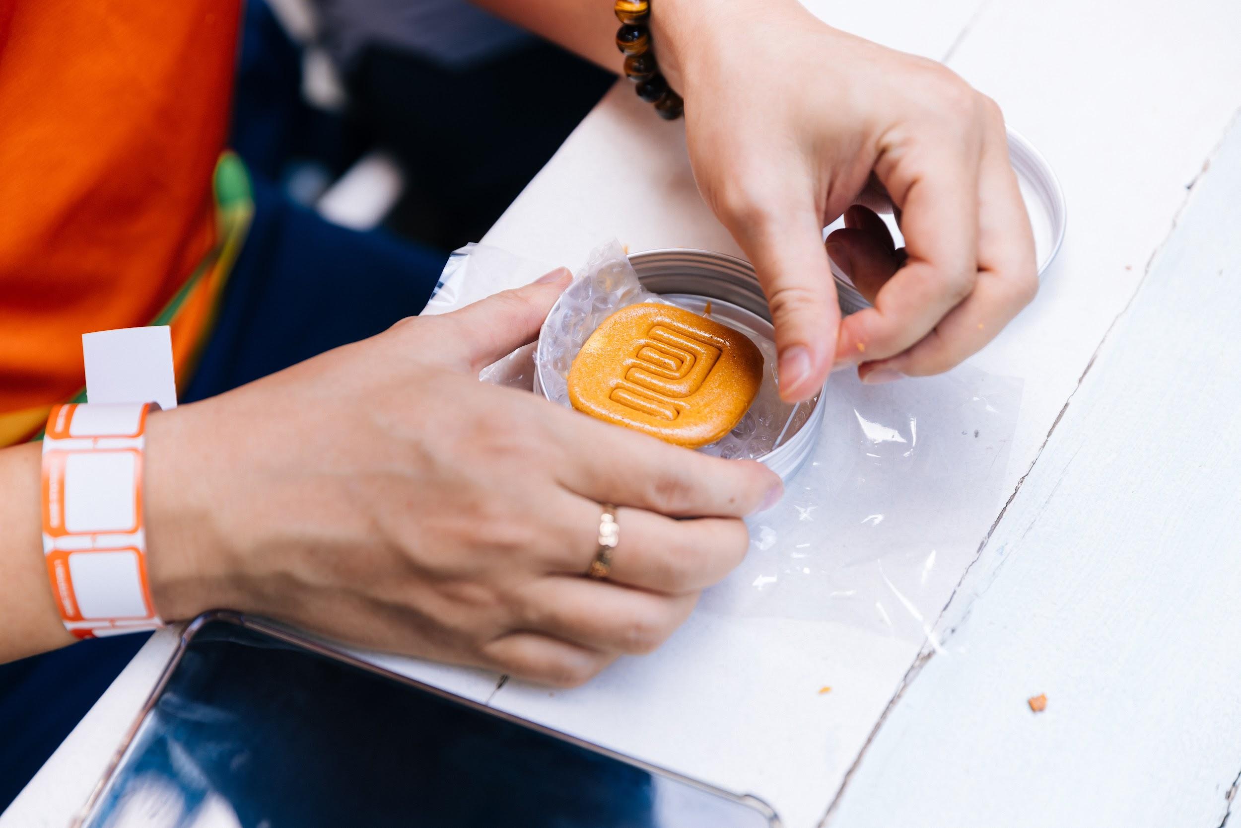 Tách kẹo đường - trò chơi từng gây sốt mạng xã hội một thời Ảnh: Xiaomi.