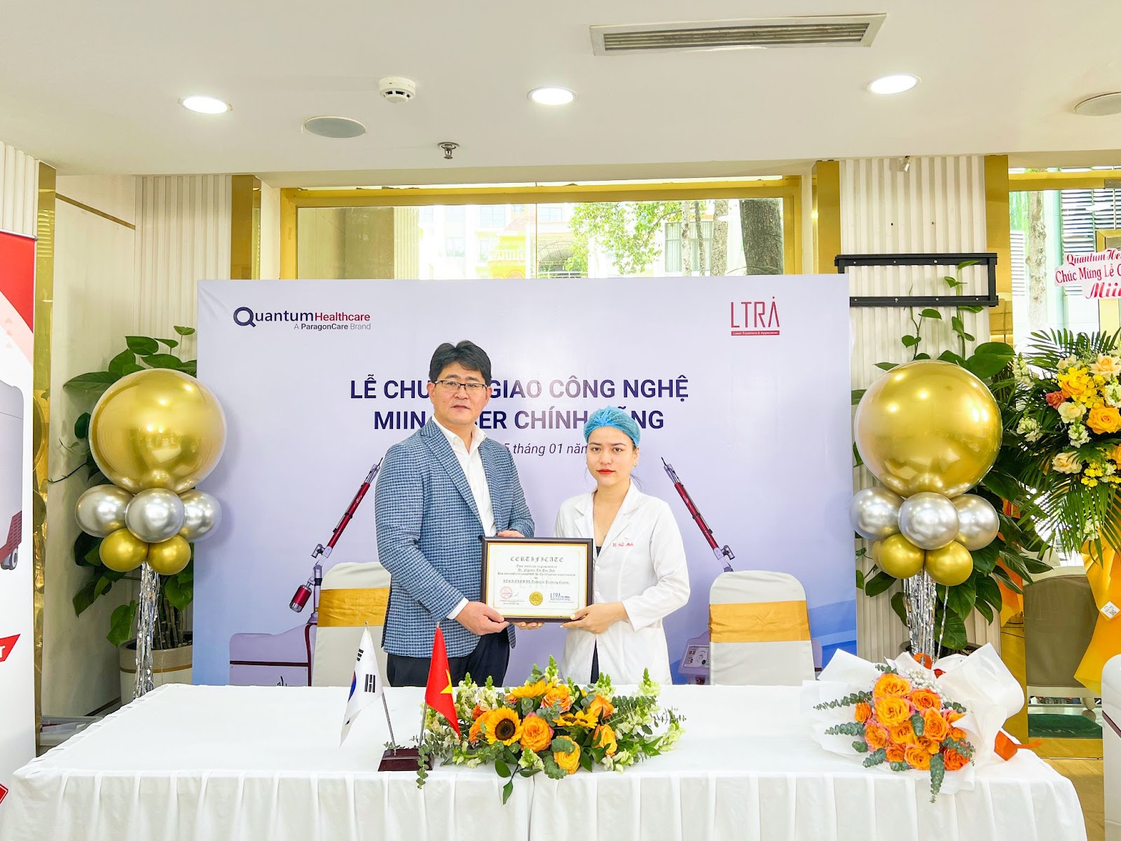 Bác sĩ Huế Anh dự lễ chuyển giao công nghệ MIIN LASER với công ty cổ phần Quantum Healthcare Việt Nam