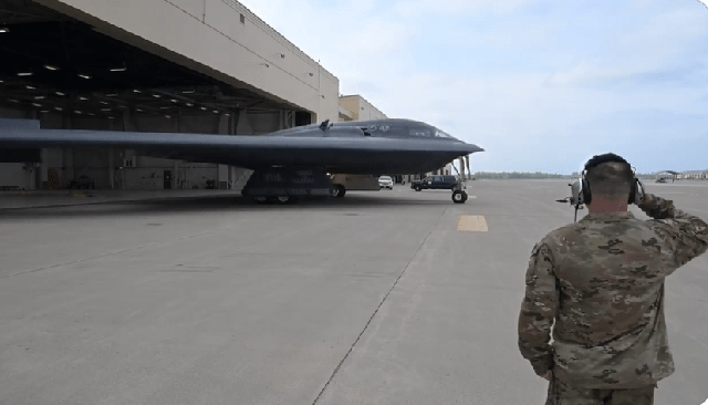 Không quân Mỹ tuyên bố B-2 Spirit sẵn sàng tấn công mục tiêu 
